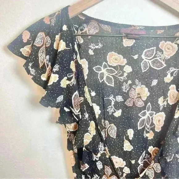 ROCK AND ROLL COWGIRL Flutter Sleeve Floral Print Wrap Dress Size Small - Picture 5 of 13